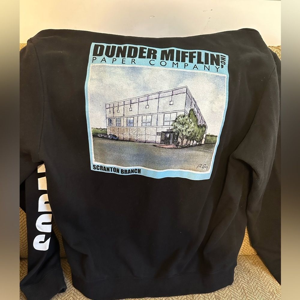 The office Dunder mufflin xl pullover hoodie